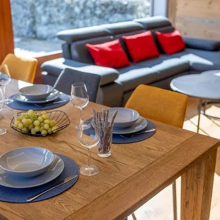 Le Chamois L Ski-out L Standing Apartamento Siviez
