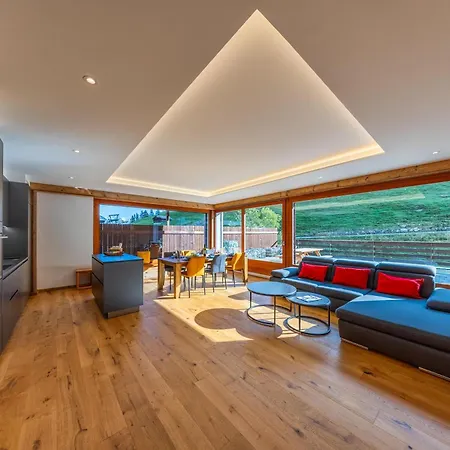 Le Chamois L Ski-out L Standing