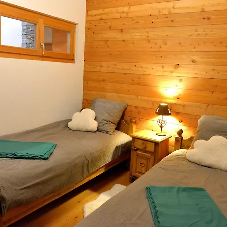 Le Chamois L Ski-out L Standing Apartamento Siviez