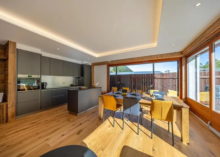 Le Chamois L Ski-out L Standing Siviez