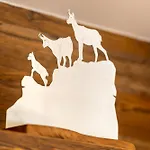 Le Chamois L Ski-out L Standing * Siviez