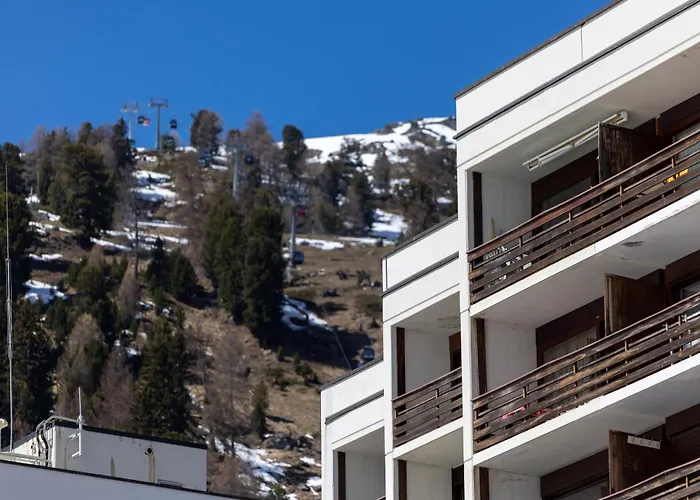 Le Chamois L Ski-out L Standing
