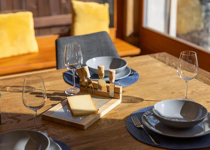 Le Chamois L Ski-out L Standing Apartamento